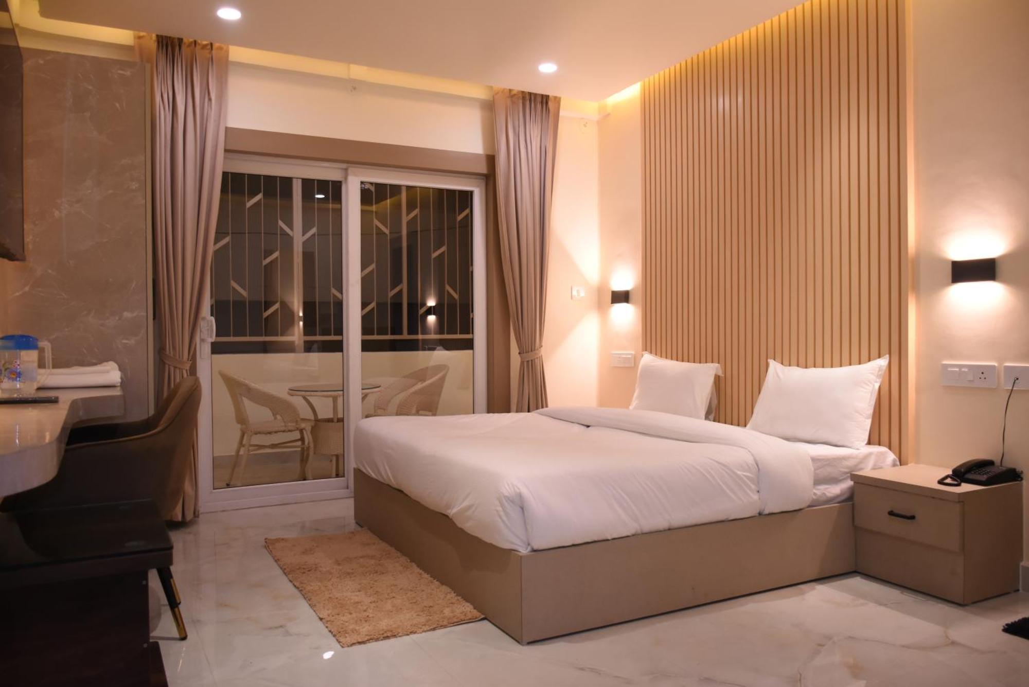 Spruce Hill Hotel & Restro Nainital Bagian luar foto